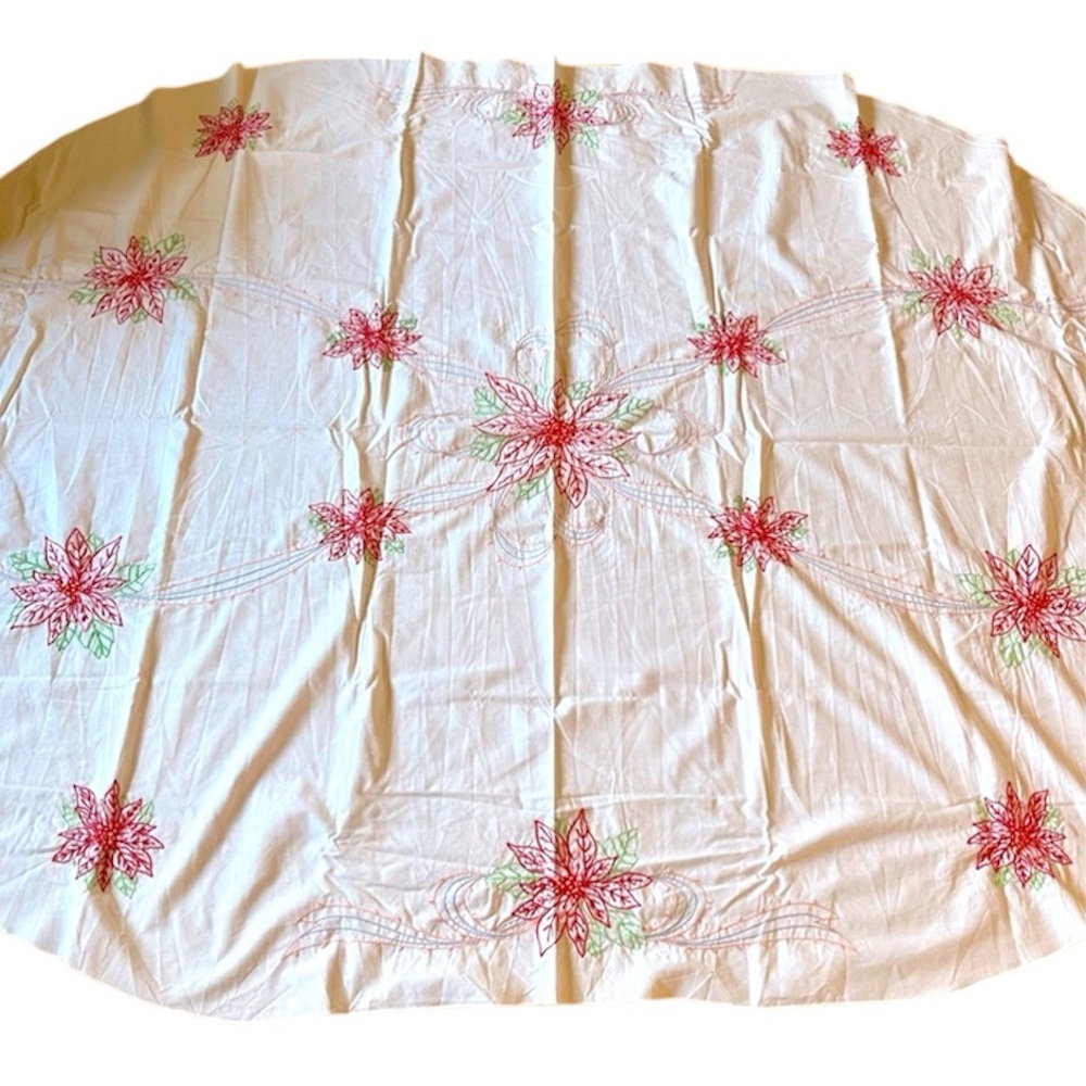Embroidered Christmas Oval Tablecloth. 55x73. New. Handmade. Cross stitch